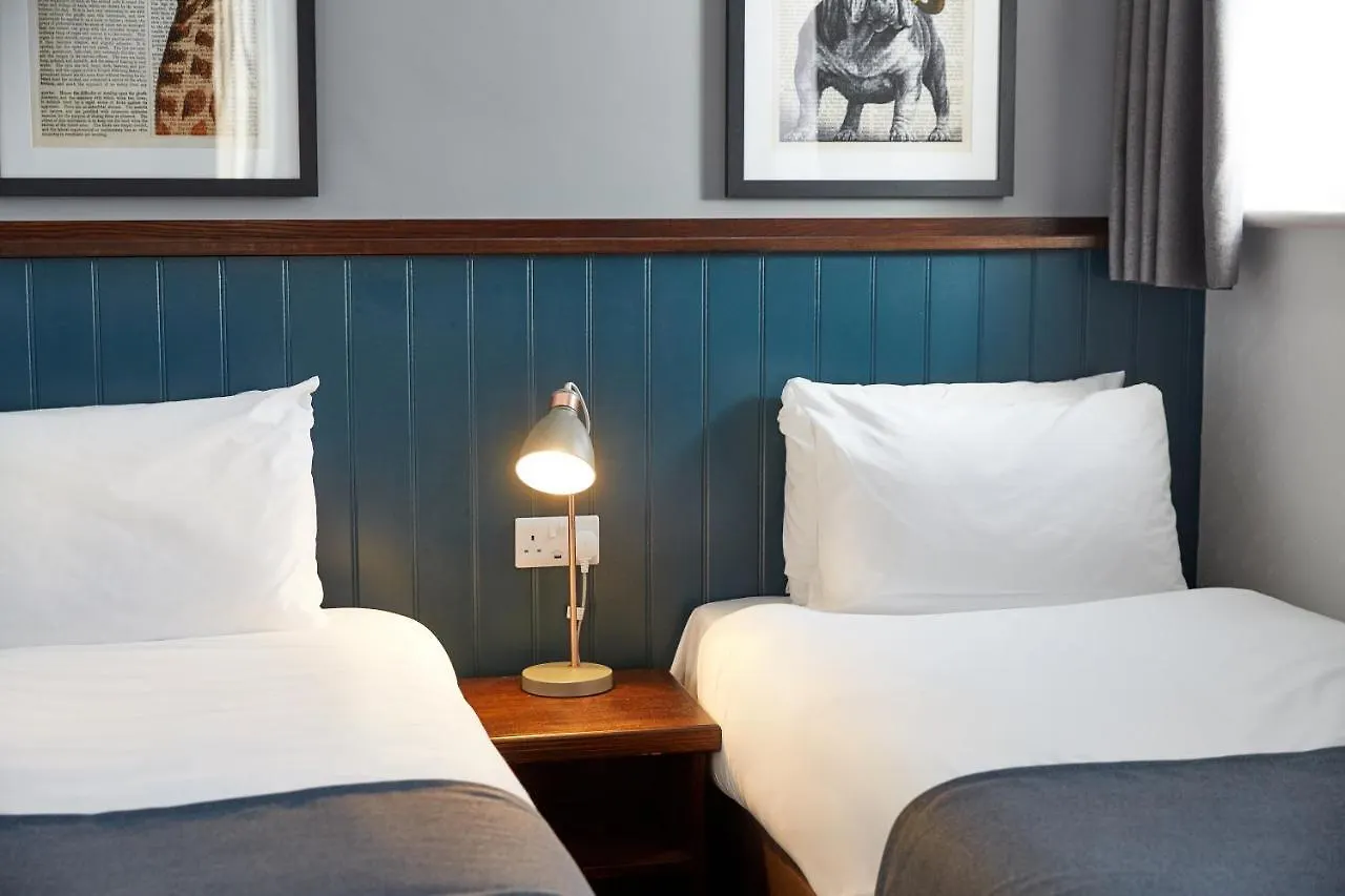 The Spyglass & Kettle By Greene King Inns Bournemouth 3*,  United Kingdom